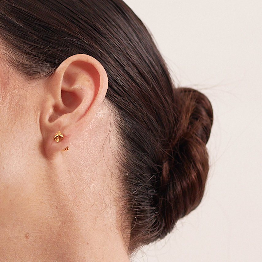 Mongui Stud Earrings